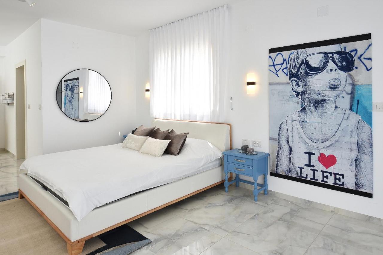 הסויטות של פולי Apartment Manot Exterior photo
